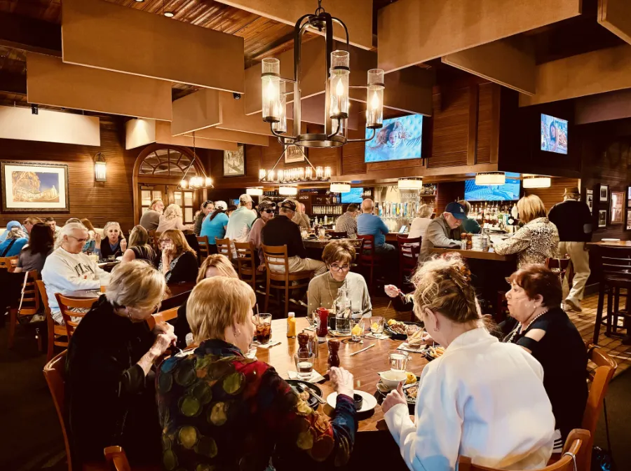 Orlando's Tap Room interior